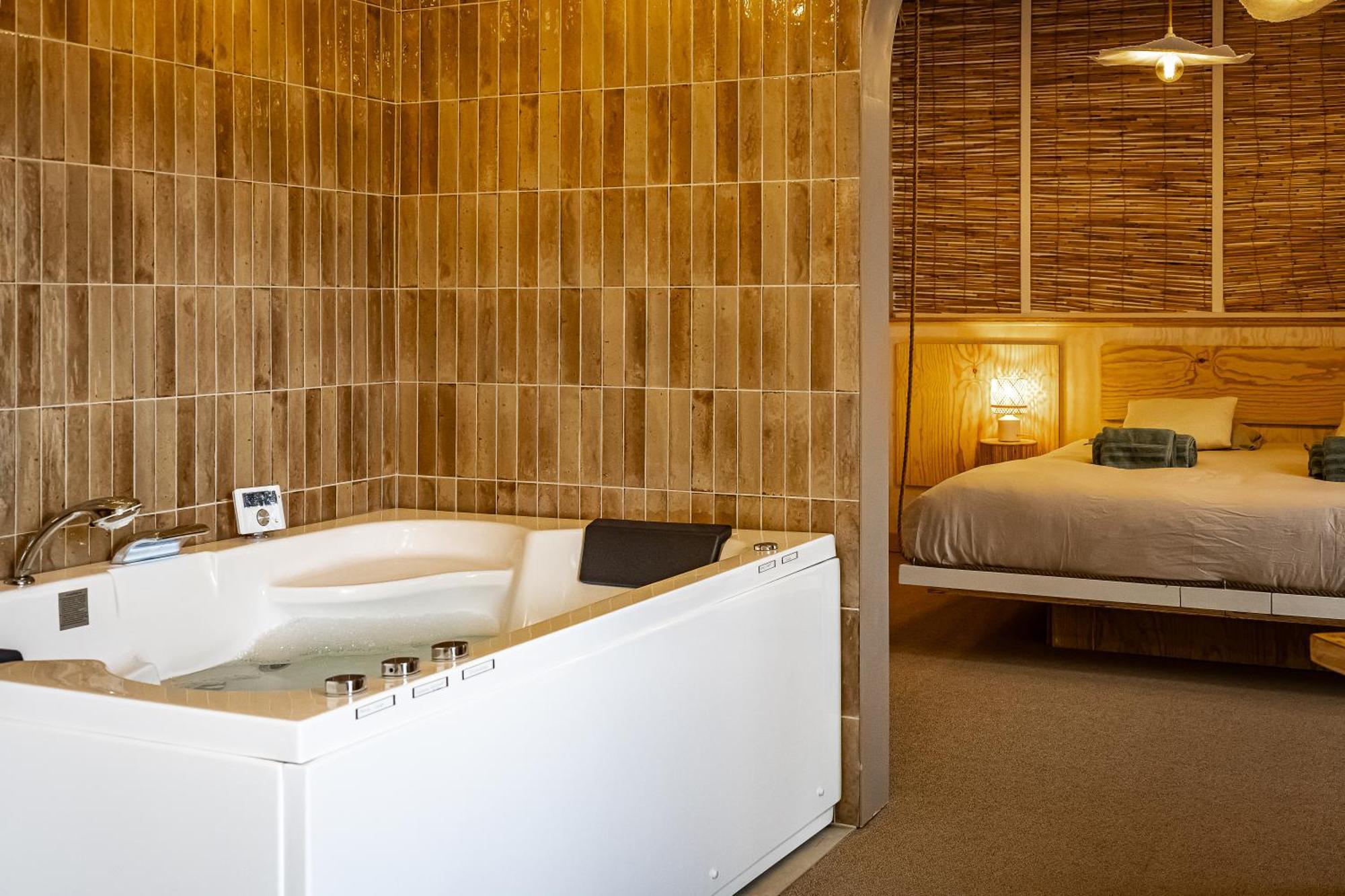 Love Room Suite Bali - Auray En Bretagne Brech Dış mekan fotoğraf